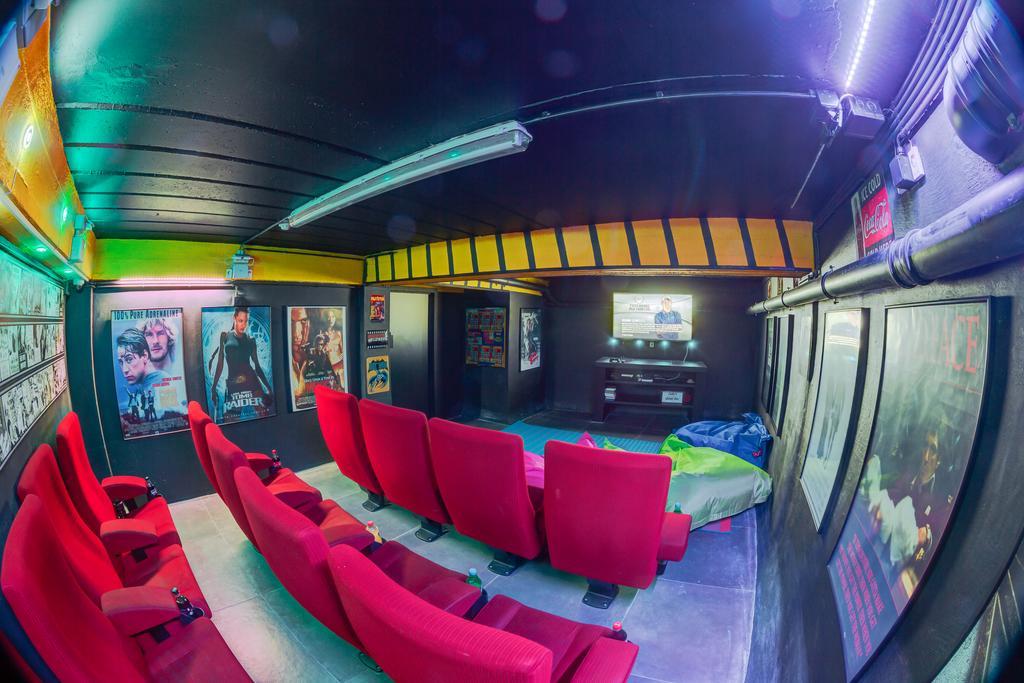 Cube Hostel Leuven Bagian luar foto
